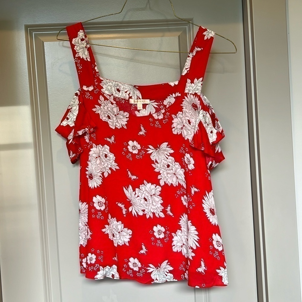 Beautiful red floral cold shoulder blouse, women’s sz M